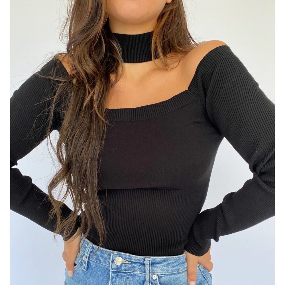 Black cut out choker top